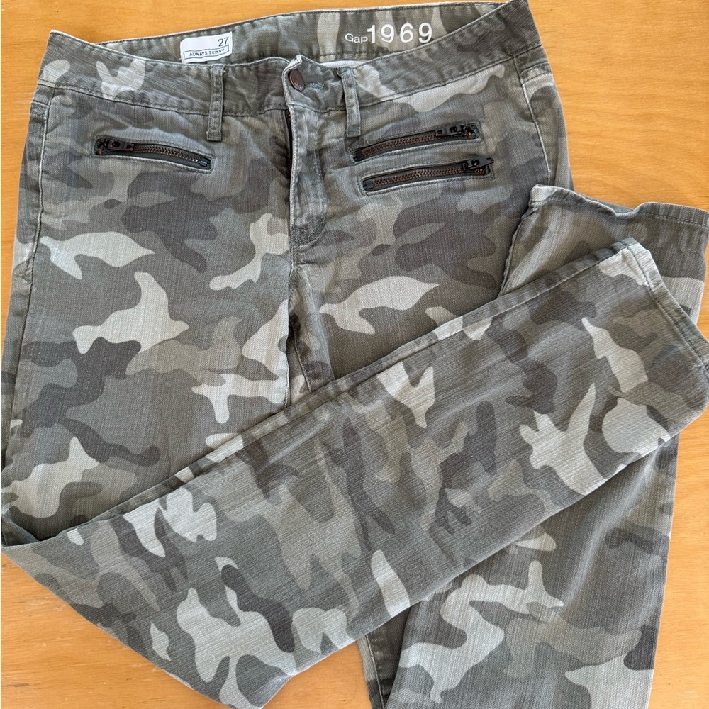 GAP 1969 Green Camouflage Skinny Jeans